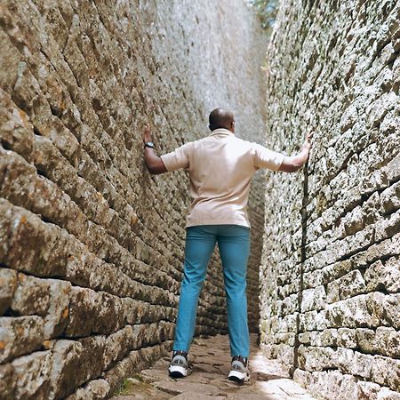 Nyanda Great Zimbabwe Hotel מראה חיצוני תמונה